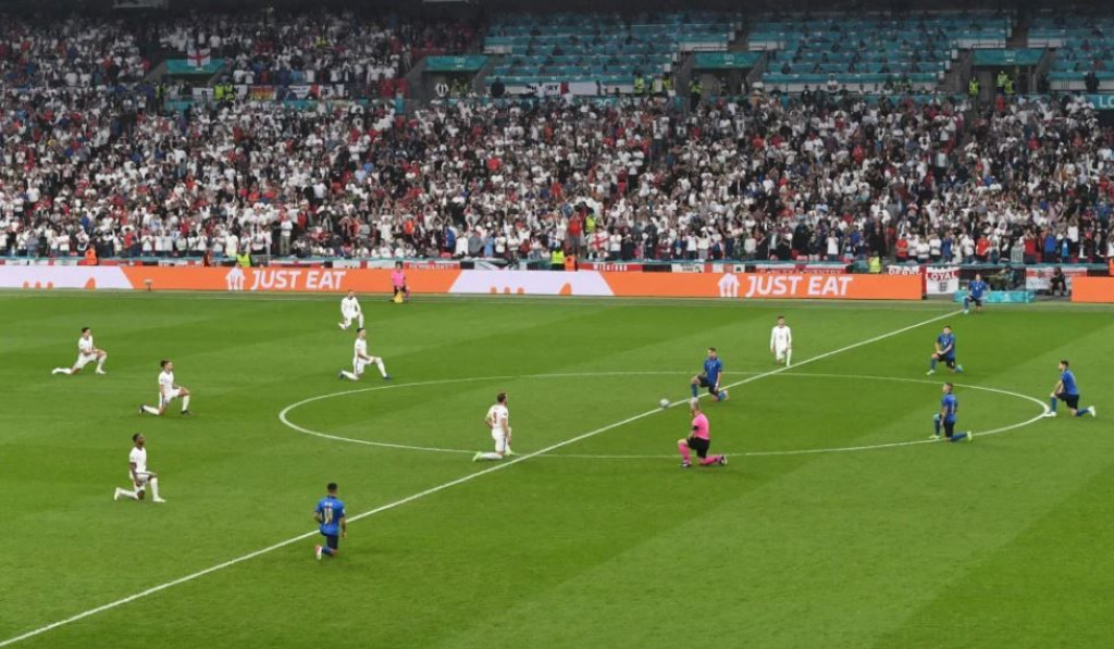 Klečanje nogometaši Engleska