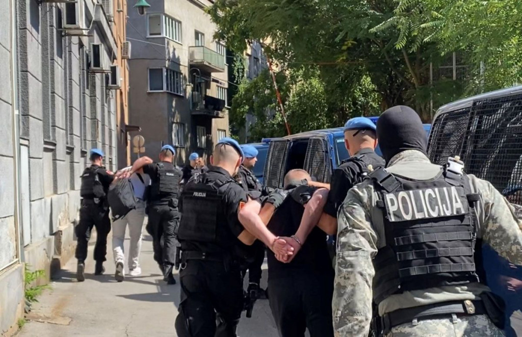 Privođenje Keljmendi i ekipa