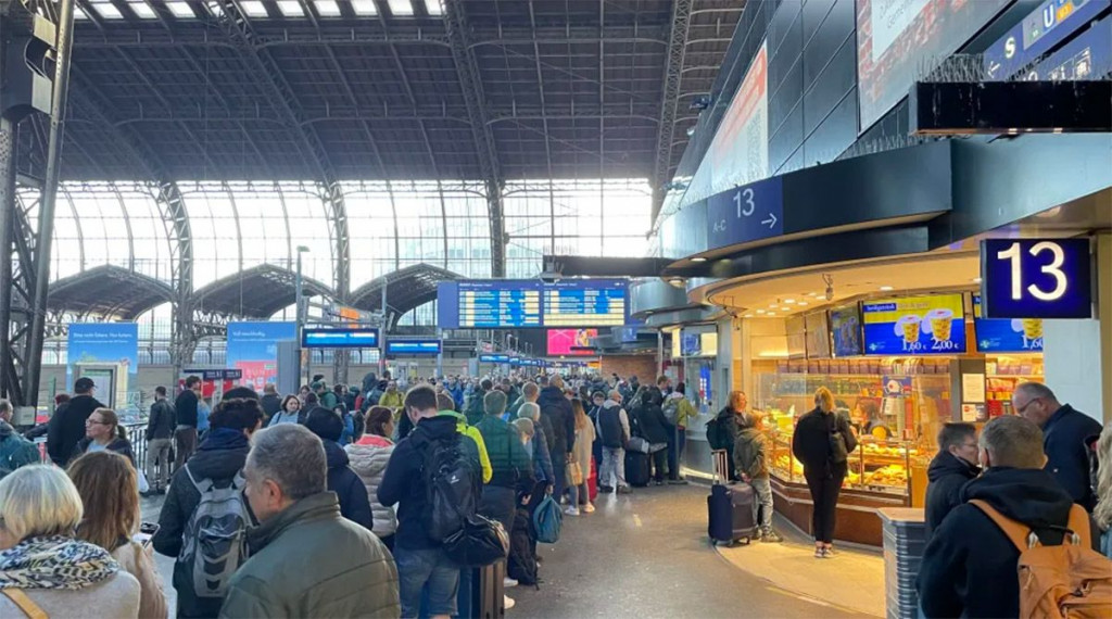 Hamburg željeznička stanica gužva