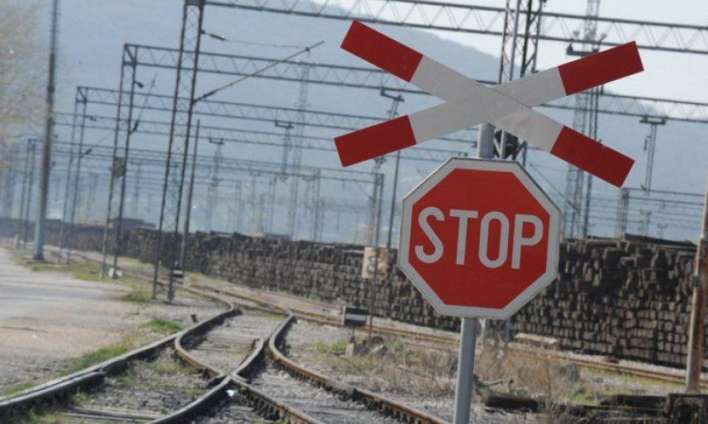 Andrijin križ vlak pruga