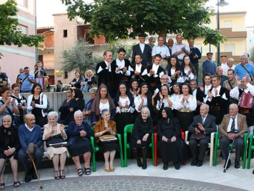 Stogodišnjaci Perdasdefogu, Italija