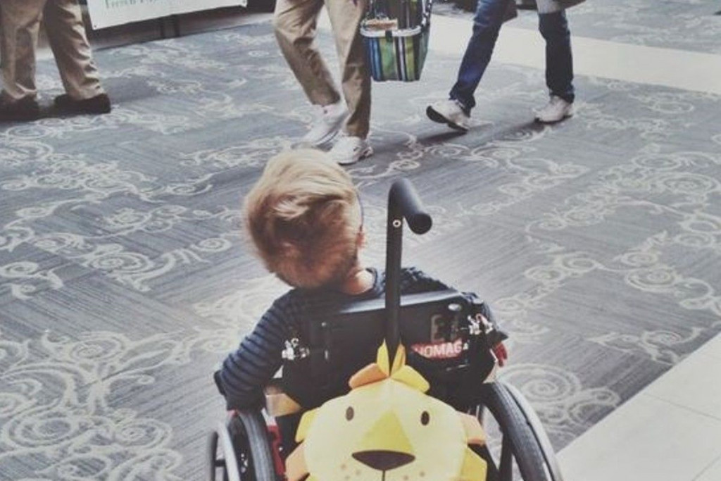 Dijete s poteškoćama u razvoju kolica