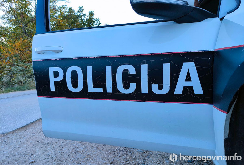 Policija vrata automobil