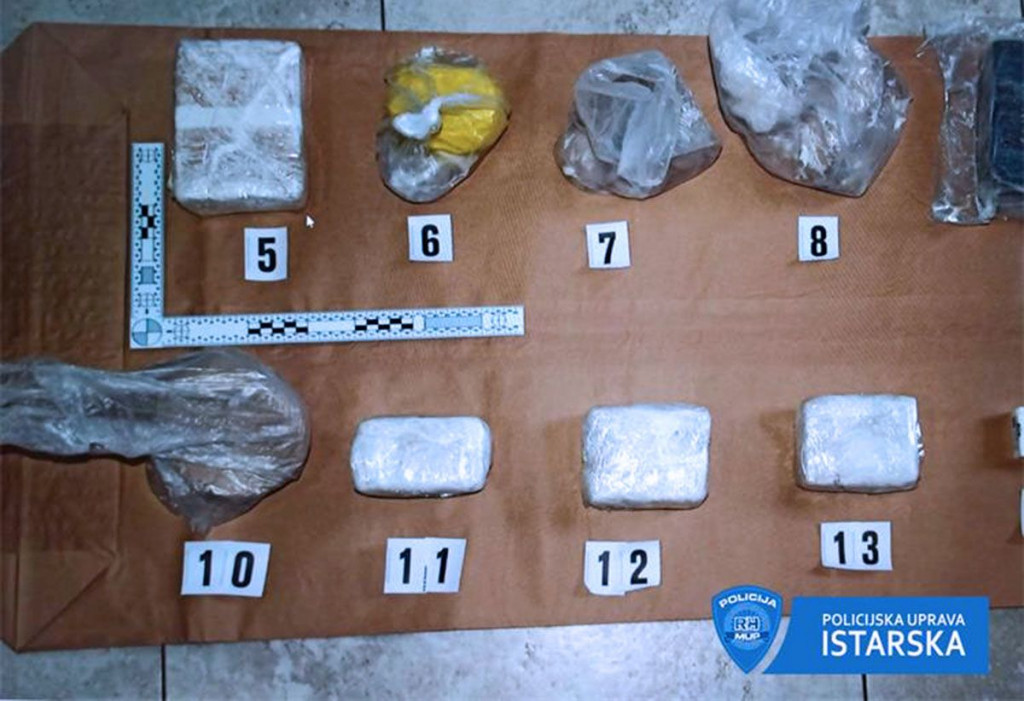 Pula heroin zapljena