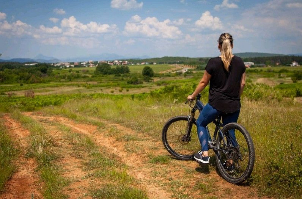 Biciklistička staza Kraljica mira Brotnjo