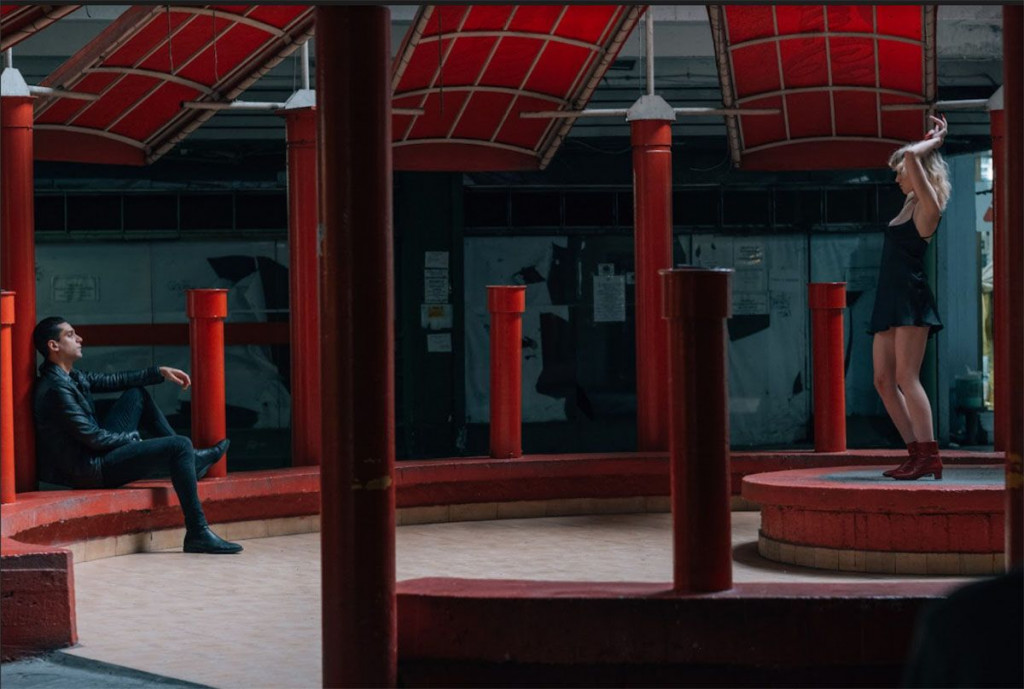 Buč Kesidi curimo po asfaltu