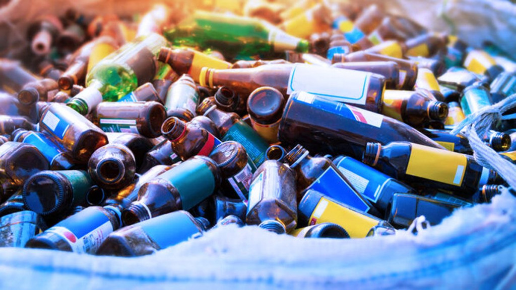 Staklena ambalaža otpad