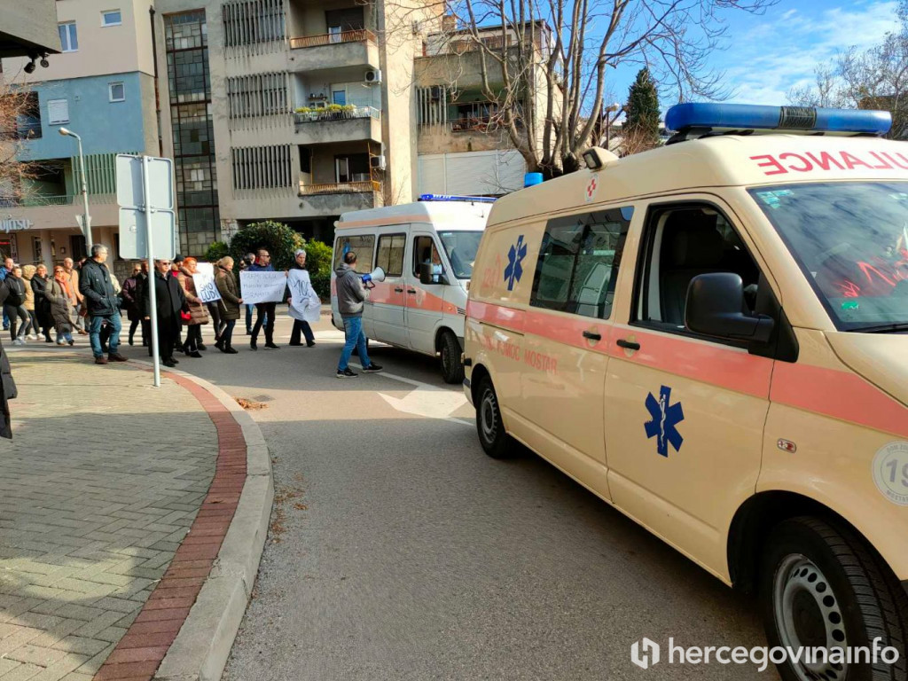 Zdravstveni djelatnici HNŽ prosvjed medicinari