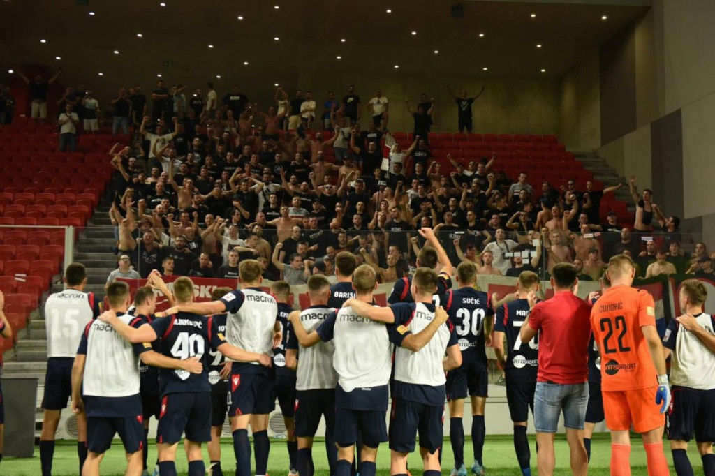 HŠK Zrinjski Ultrasi