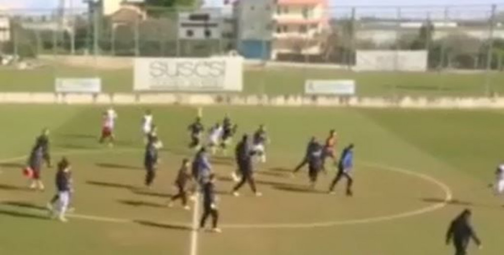 Napad na stožer i igrače Sarajeva