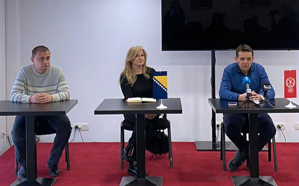 Konferencija za medije press Plivački klub Velež