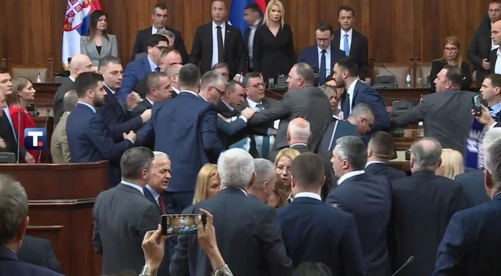 Tučnjava parlament Srbije