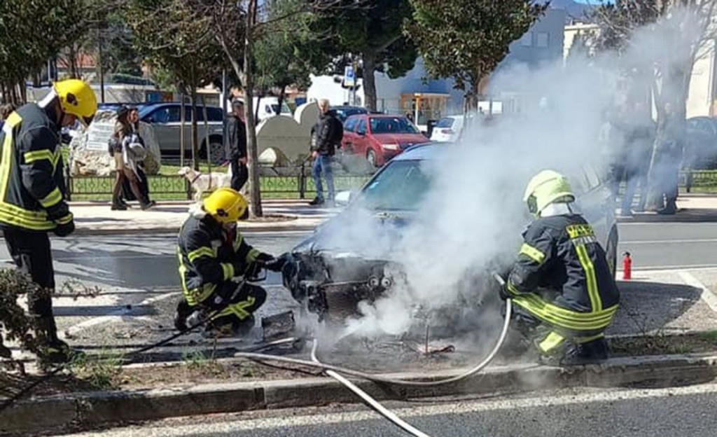 Požar auto vijećnica