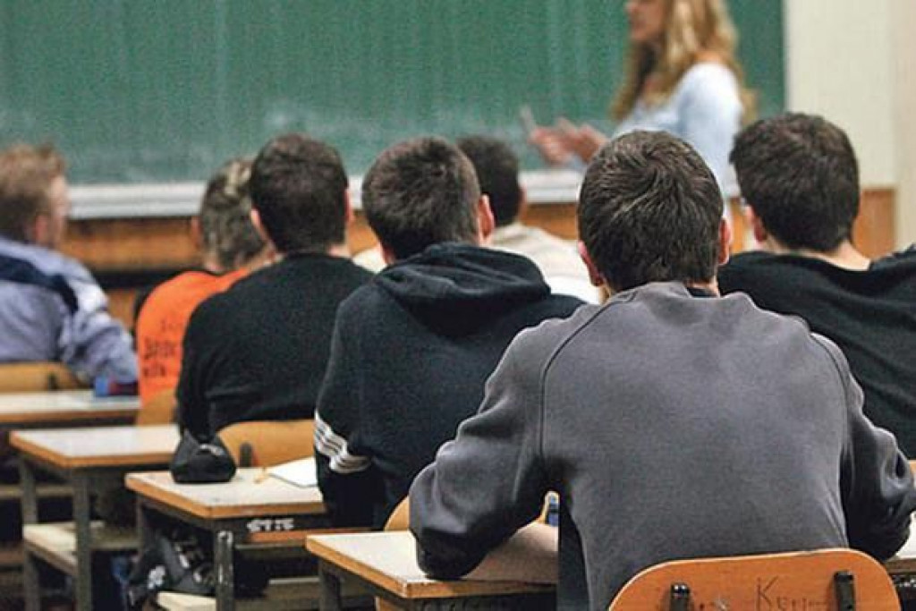 Učenici škola skolioza