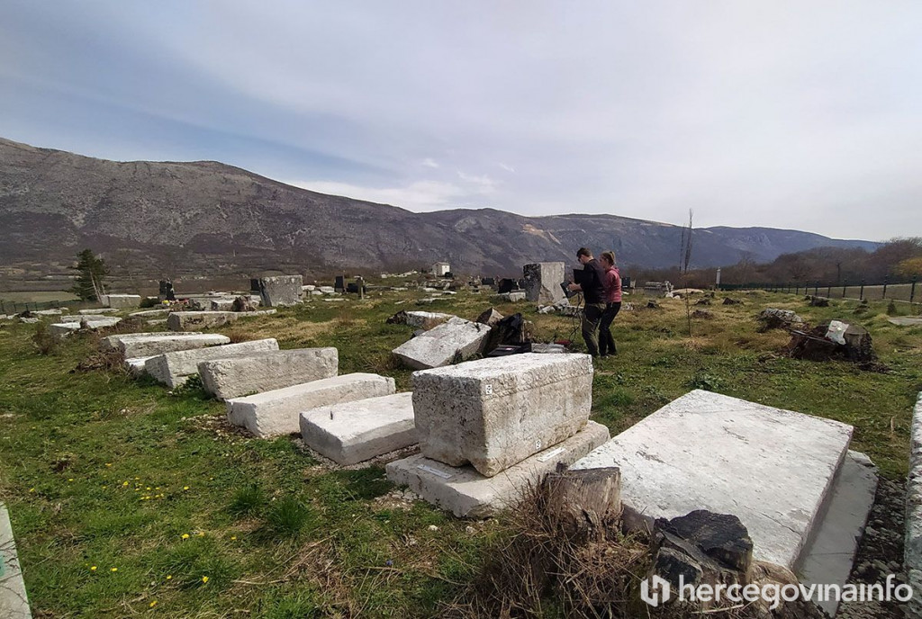 Stećci Bilećko jezero