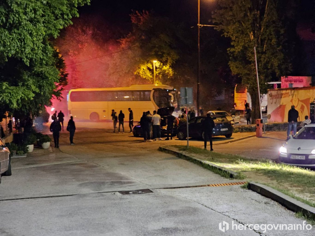 Zrinjski navijači doček