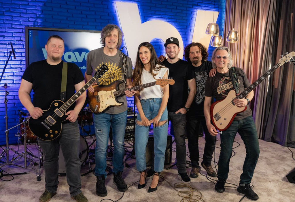 Jurica Pađen i bend Aerodrom i Nives Ivanišević