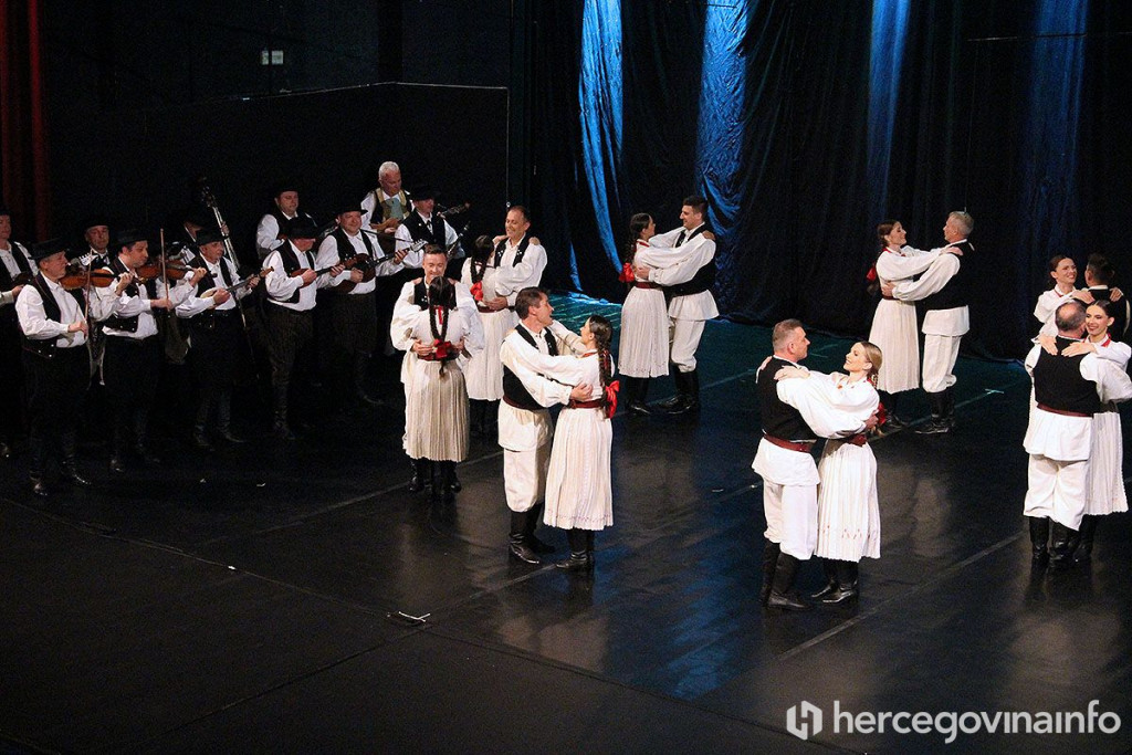 Ansambl Lado u Kosači 2023