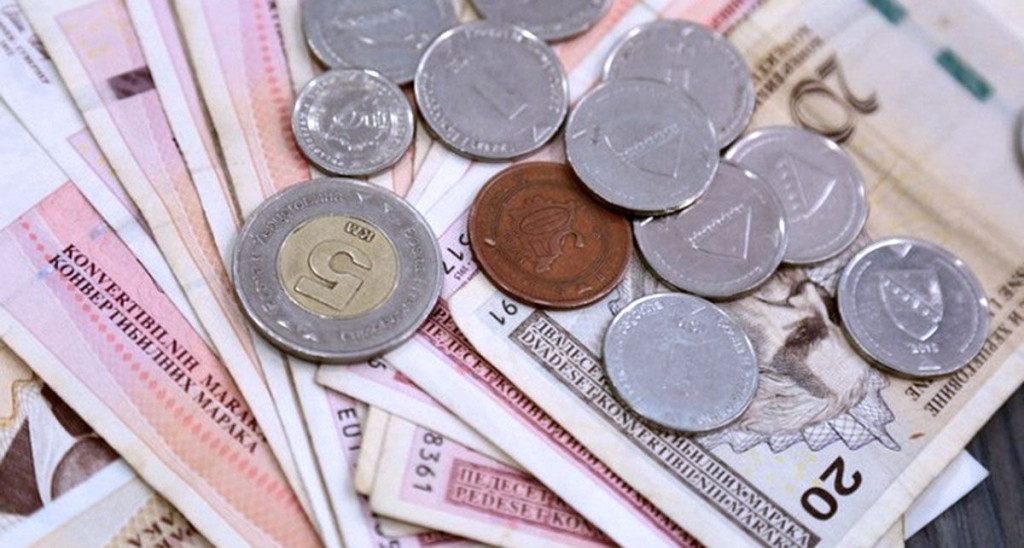 Konvertibilne marke KM kovanice i papir