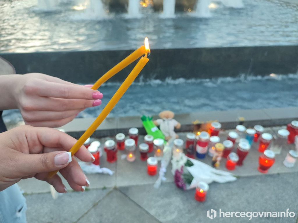 Svijeće za Srbiju 
