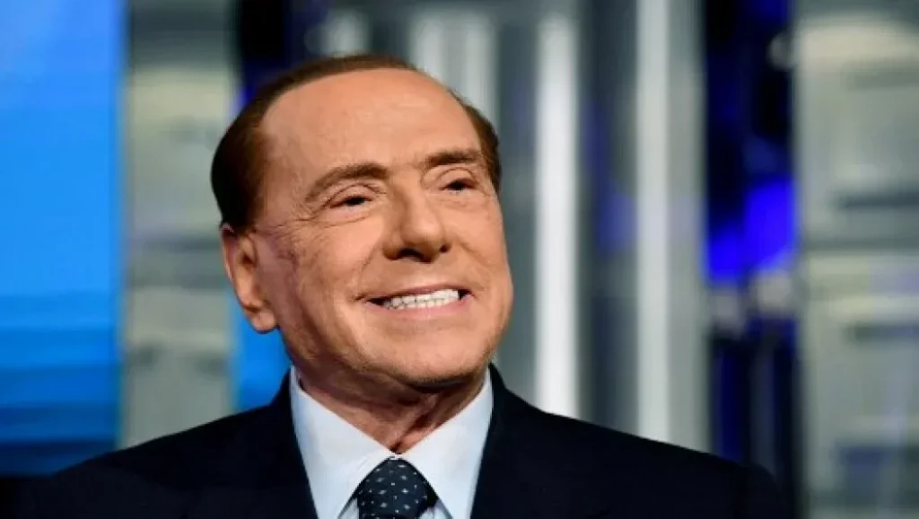 Silvio Berlusconi,oporuka,italija