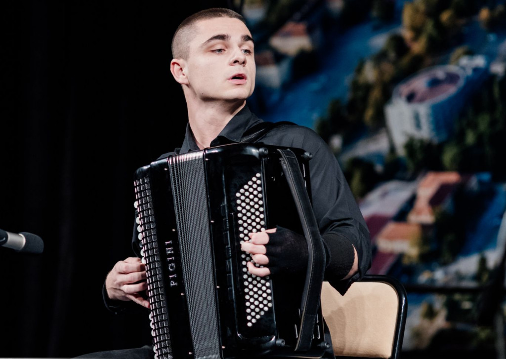 Dragan Jelačić harmonikaš