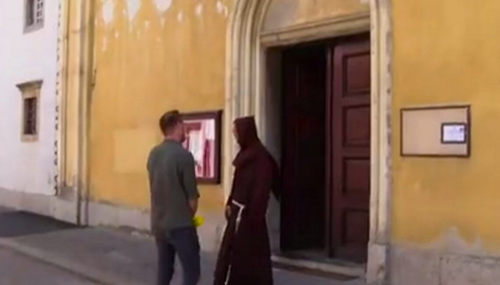 fratar,krađa,samostan