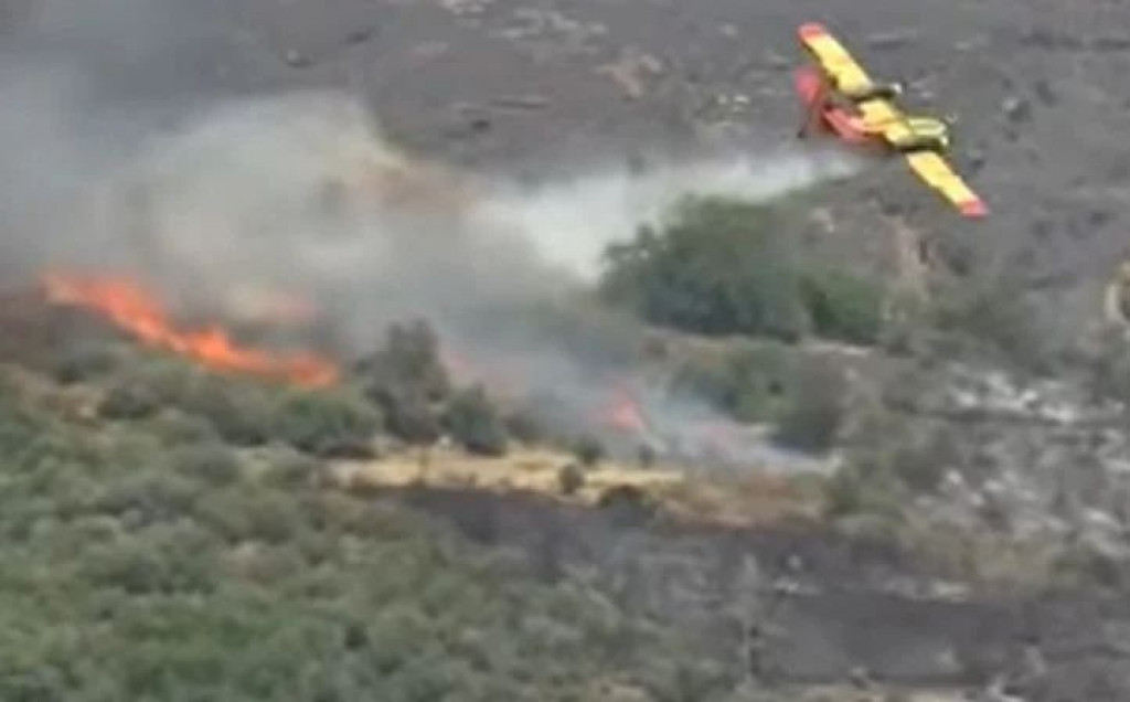 pad kanadera u Grčkoj