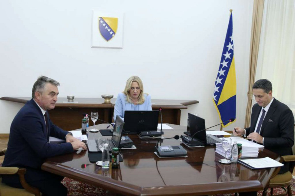 Predsjedništvo BiH Komšić, Cvijanović i Bećirović