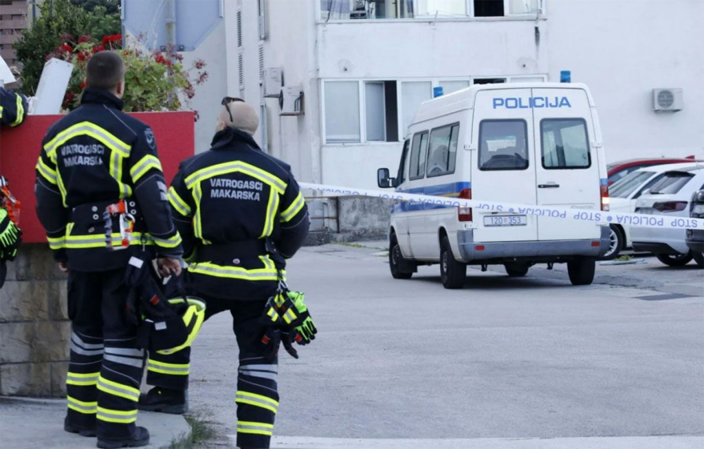 Vatrogasci i policija Makarska