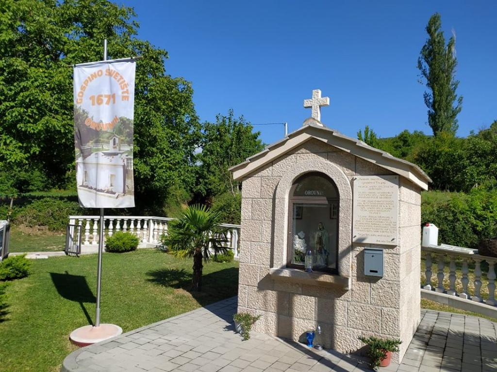 majstarije svetište,orovnik,Sveta misa