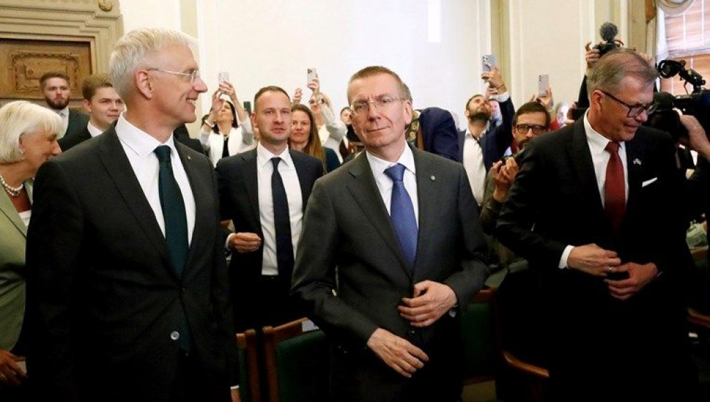 latvija,Vlada,ostavka