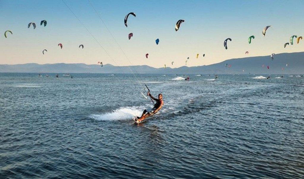 Neretva,surfanje,ušće neretve,avanturisti,wind-surfing
