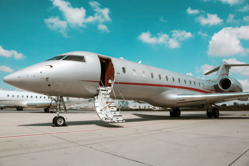 Zračna luka Mostar,marko đuzel,Bombardier Global Express