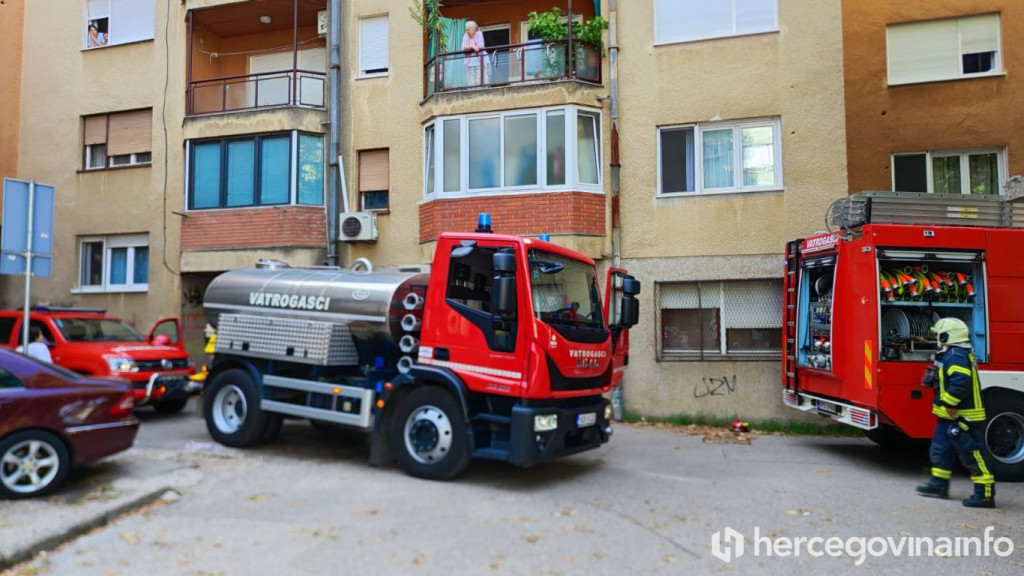Vatrogasci Mostar požar u zgradi