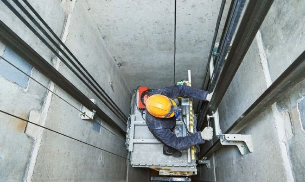 radnik,narodna skupština srbije,lift