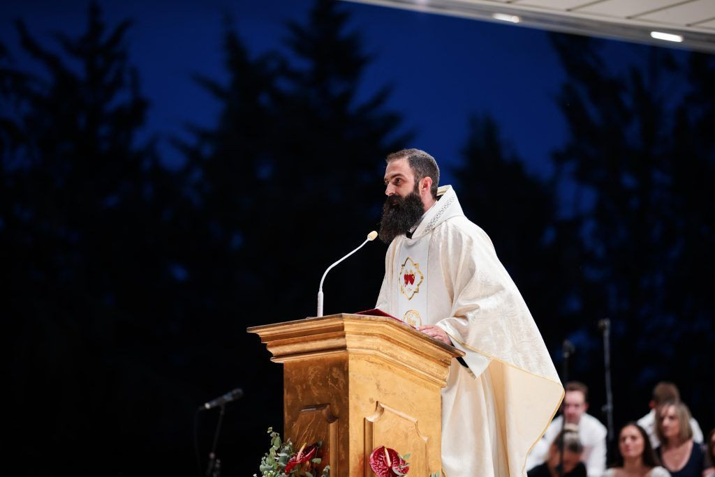 fra slaven tomić,mlada misa,chicago,Fra Jozo Grbeš