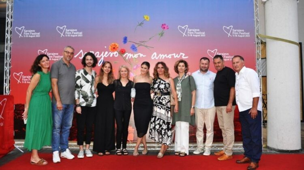 Ekipa iza filma Nada