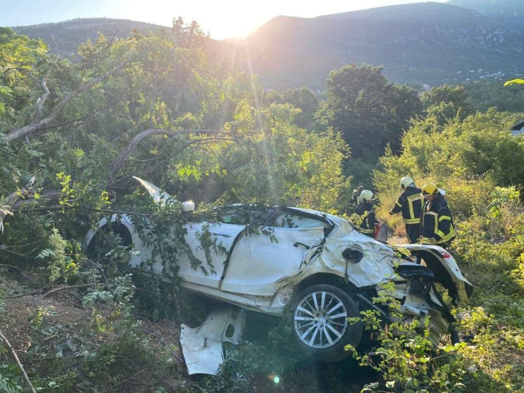 prometna nesreća,automobil,djeca,teške ozljede
