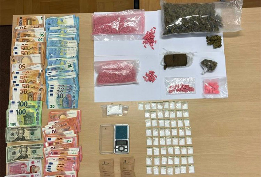 Zapljena Šibenik droga i novac