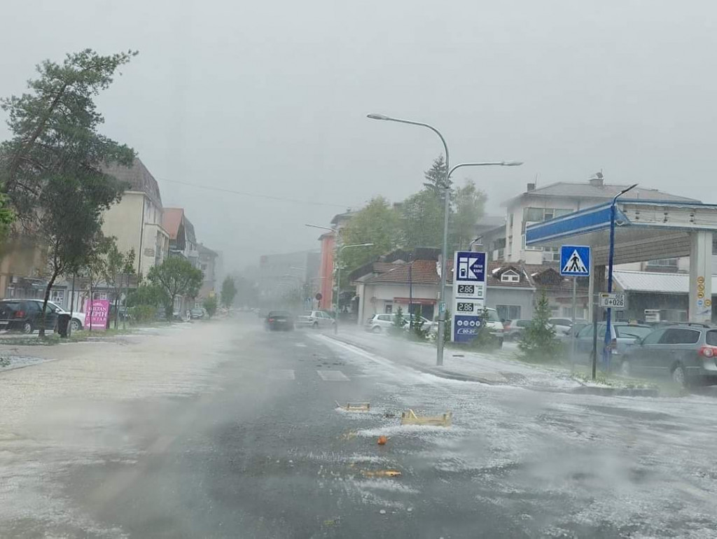 Nevrijeme tuča krupa Bosanska Krupa 