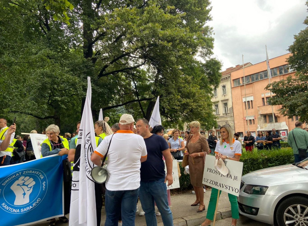 Prosvjed zdravstvenih djelatnika u ŽS