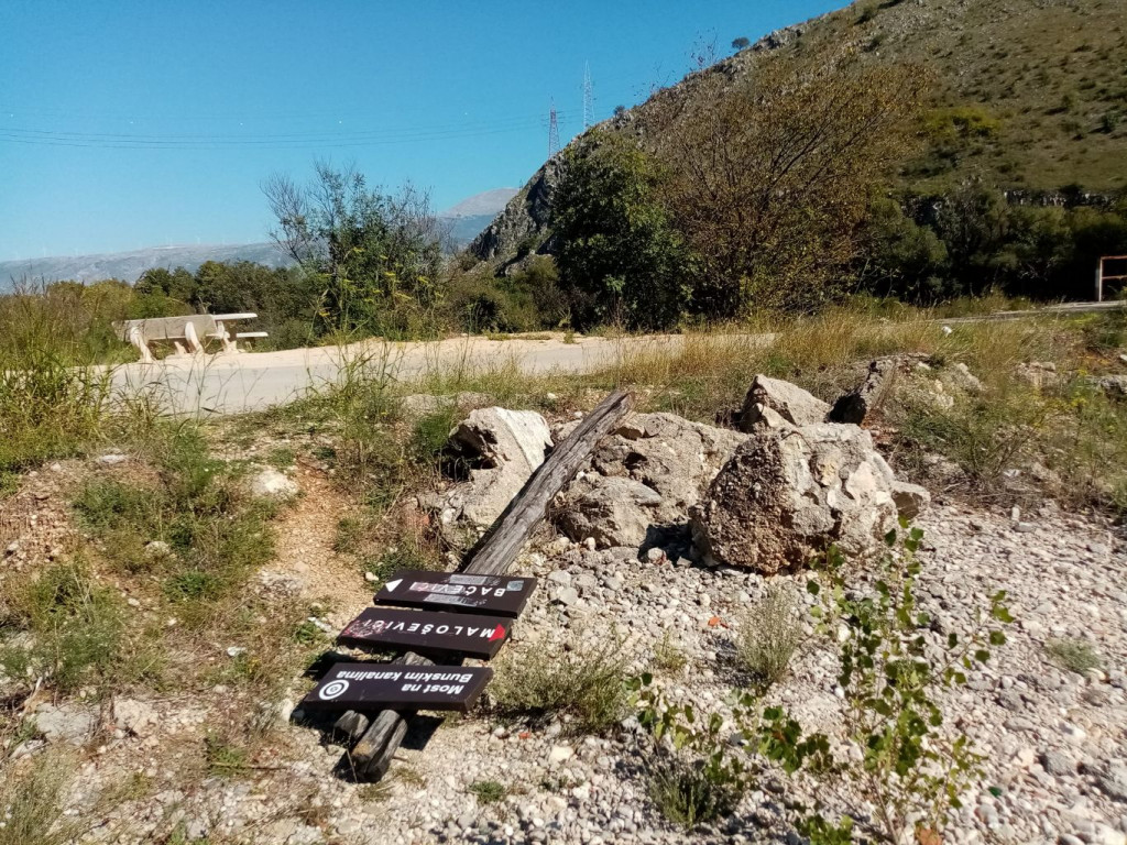 Vandalizam na Bunskim kanalima