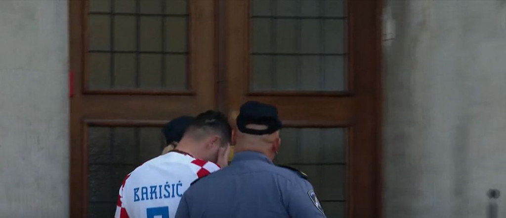 uhićenje navijača u osijeku