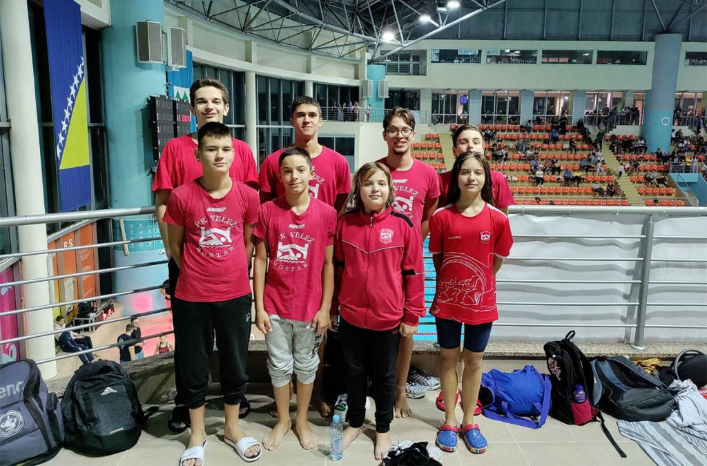 Plivački klub Velež