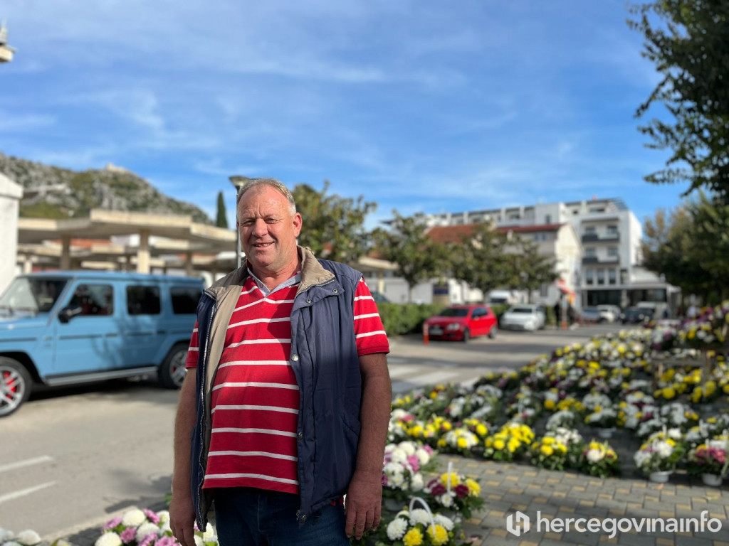 prodaja cvijeća na blagdan svih svetih