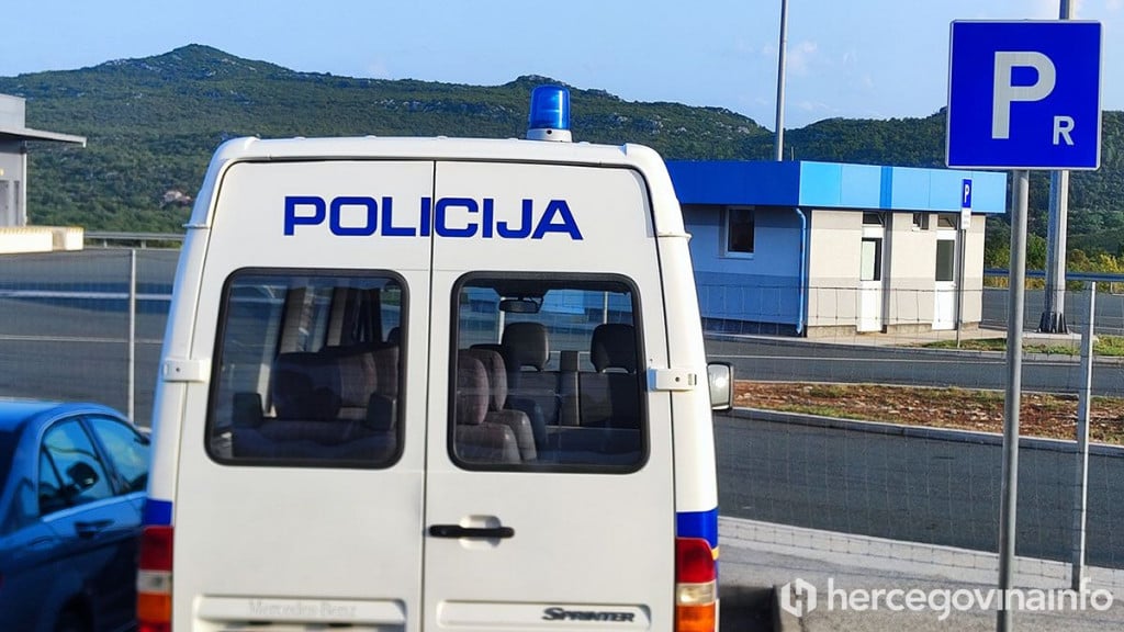 Ilustracija/Policija kombi Hrvatska