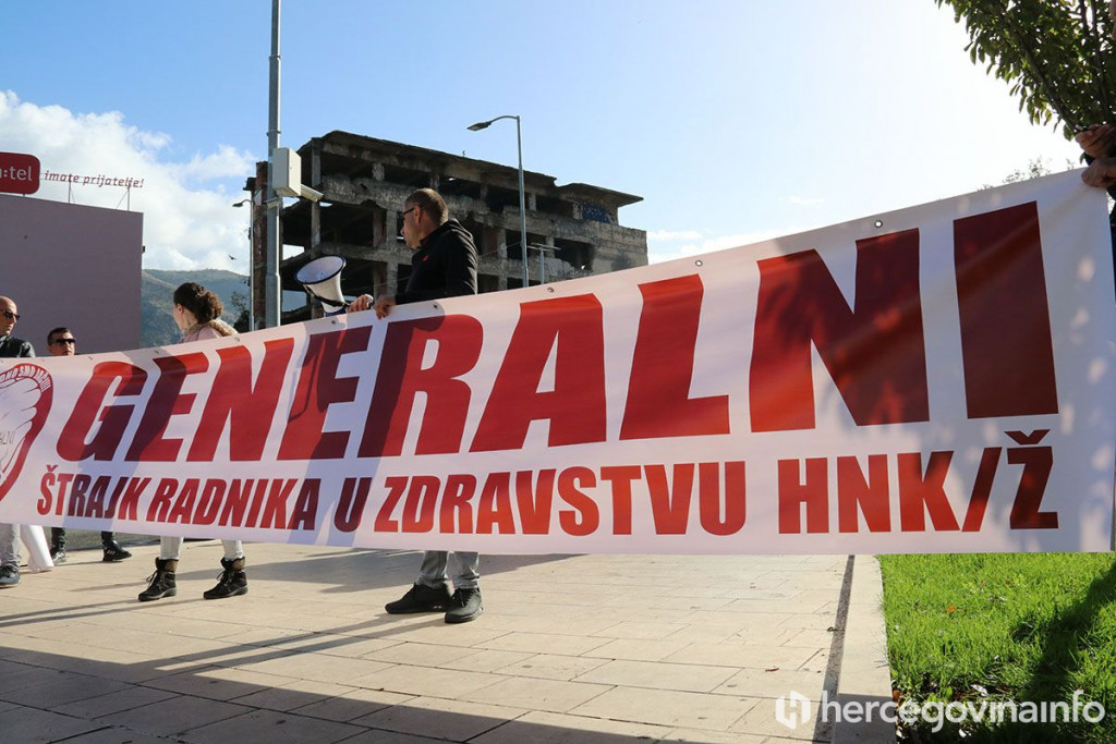 Prosvjedna šetnja zdravstvenih djelatnika