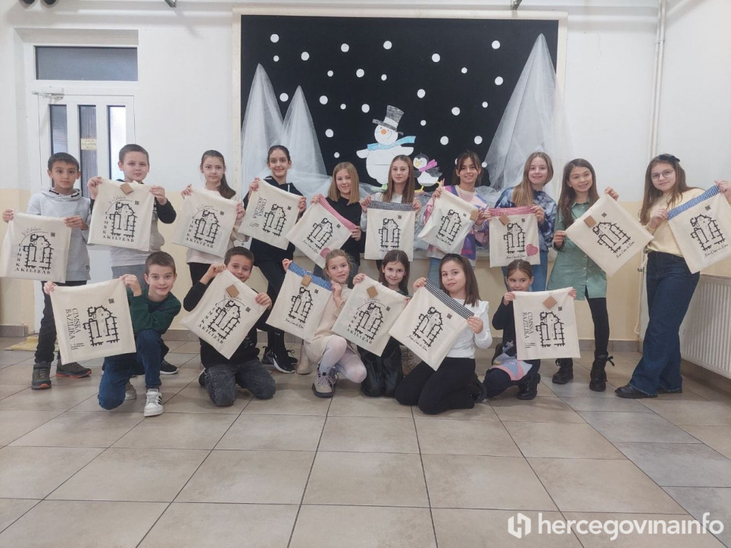 Ručni rad učenika Osnovne škole Cim