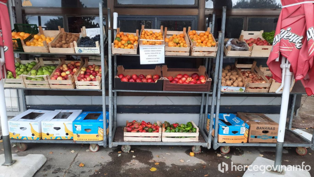 Trebinje besplatno voće